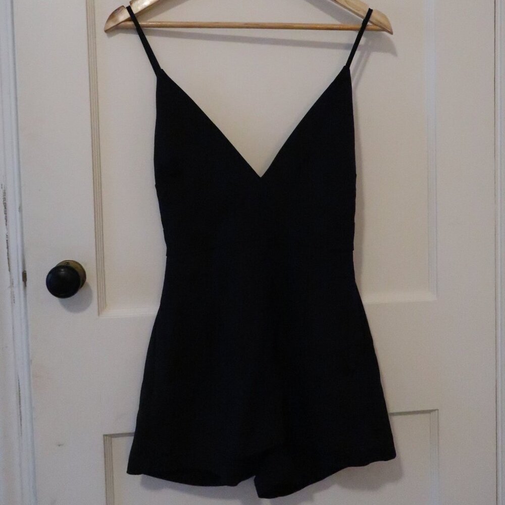 L'ATISTE By Amy Plunge Line Black Romper Size S